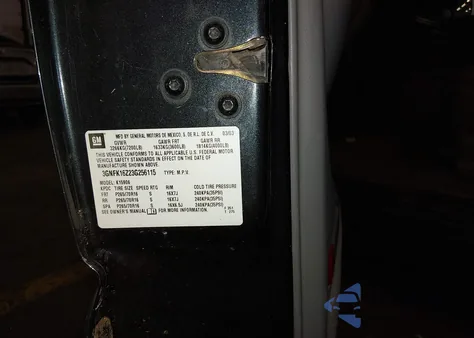 2003 Chevrolet Suburban 1500 Lt z USA, uszkodzony, nr VIN 3GNFK16Z23G256115